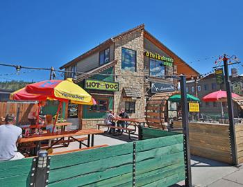 Fraser Valley Hot Dog restaurant exterior.
