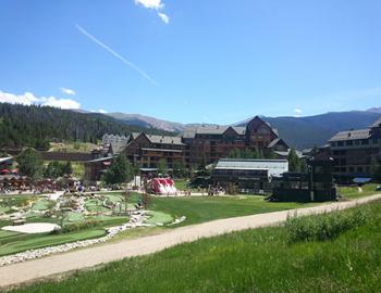 Winter Park Lodging activities. Zephyr Express, mini golf park.